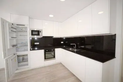 Piso de alquiler en Andorra la Vella, 2 habitaciones, 79 metros