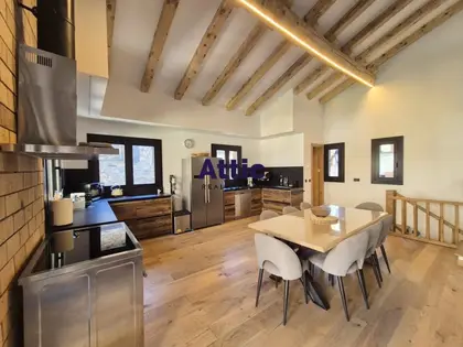 Cassa adossada d'alt standing en lloguer