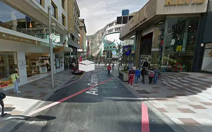 Despacho nuevo en alquiler en el corazón de l'Av. Carlemany