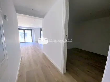 Amplio piso de obra nueva de tres habitaciones en Escaldes